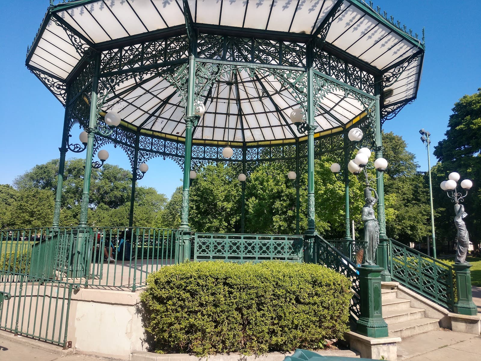 Welles Park Pickleball - Tennis Courts