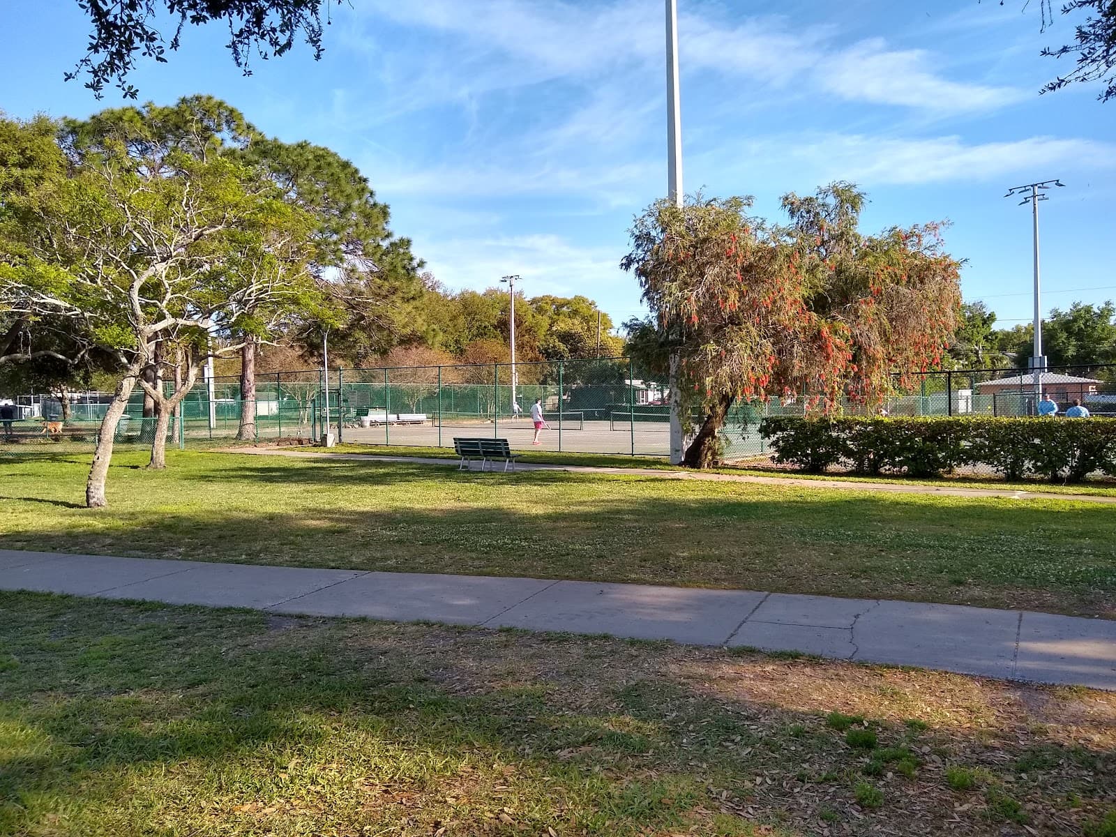 Crescent Lake tennis courts